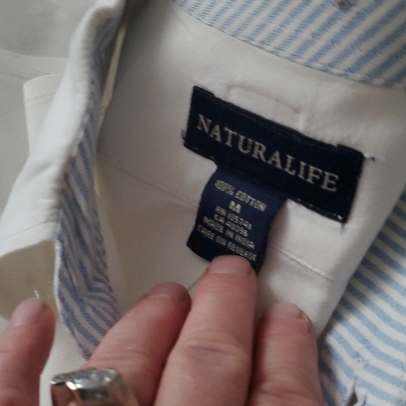 Naturalife shirts Bundle. 2. Button down like new - Picture 2 of 3
